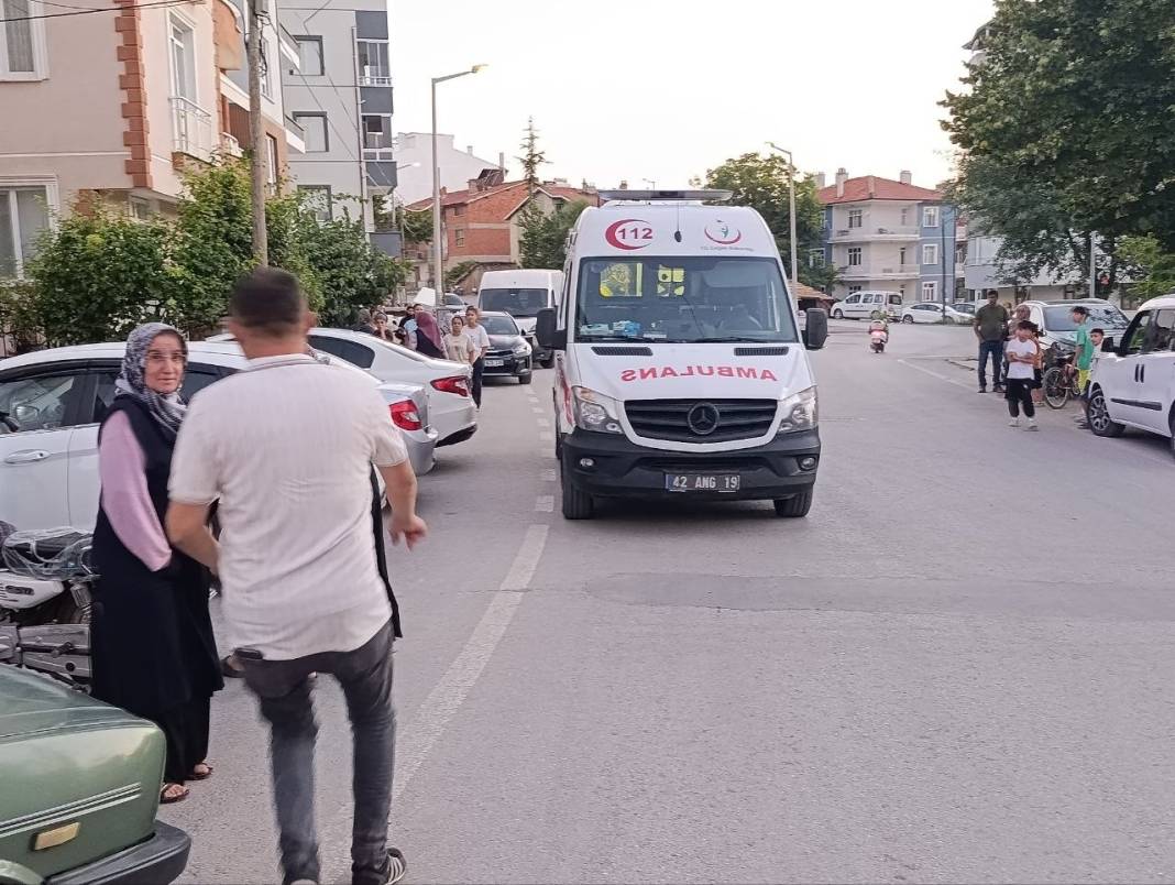 Konya'da kamyonetle korkuluk arasında sıkıştı: Freni boşaldı, can pazarı yaşandı! 4
